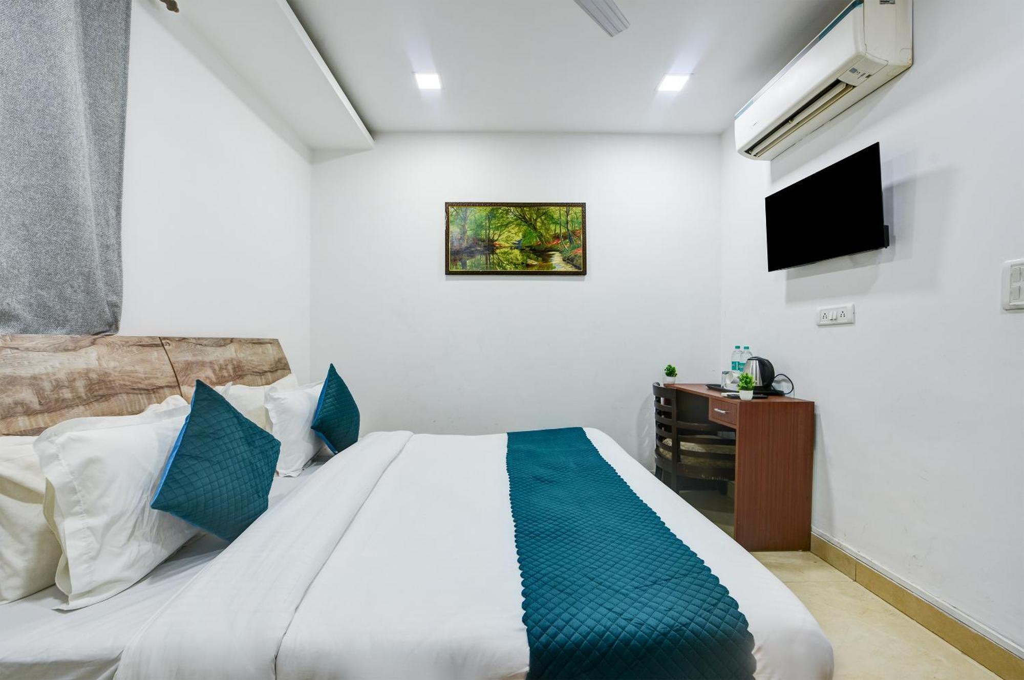 Hotel Prime Royalty Malviya Nagar 3*